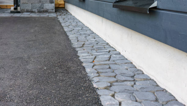 Best Driveway Paving Contractor  in Coleytown, CT
